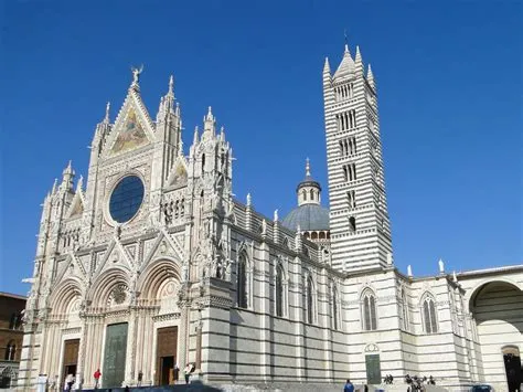  El Duomo di Siena: Una Maravilla de Mármol que Susurrará Historias del Pasado