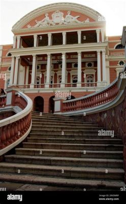  ¡El Teatro Amazonas: Un tesoro neoclásico en medio de la exuberante selva amazónica!