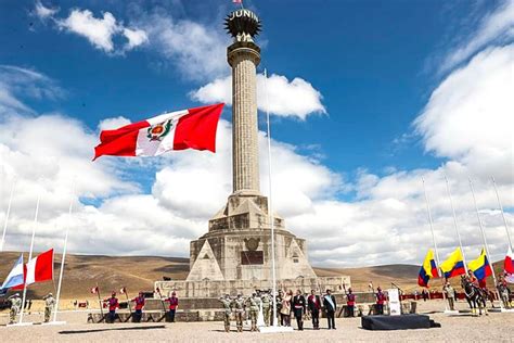 El Templo de Bhooteswara, Un Santuario Histórico en los Entornos Tranquilos de Yadgiri!