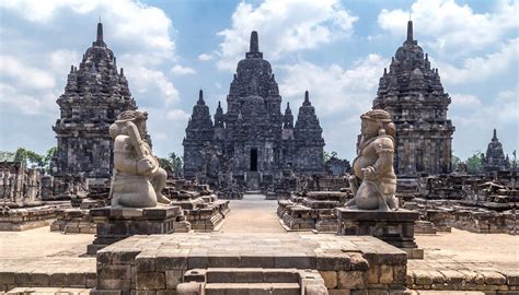 El Templo de Prambanan ¡Un Viaje a la Era de los Reinos Hindues en Java!